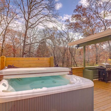 Pet-Friendly Chattanooga Cabin With Hot Tub And Kayaks Екстериор снимка