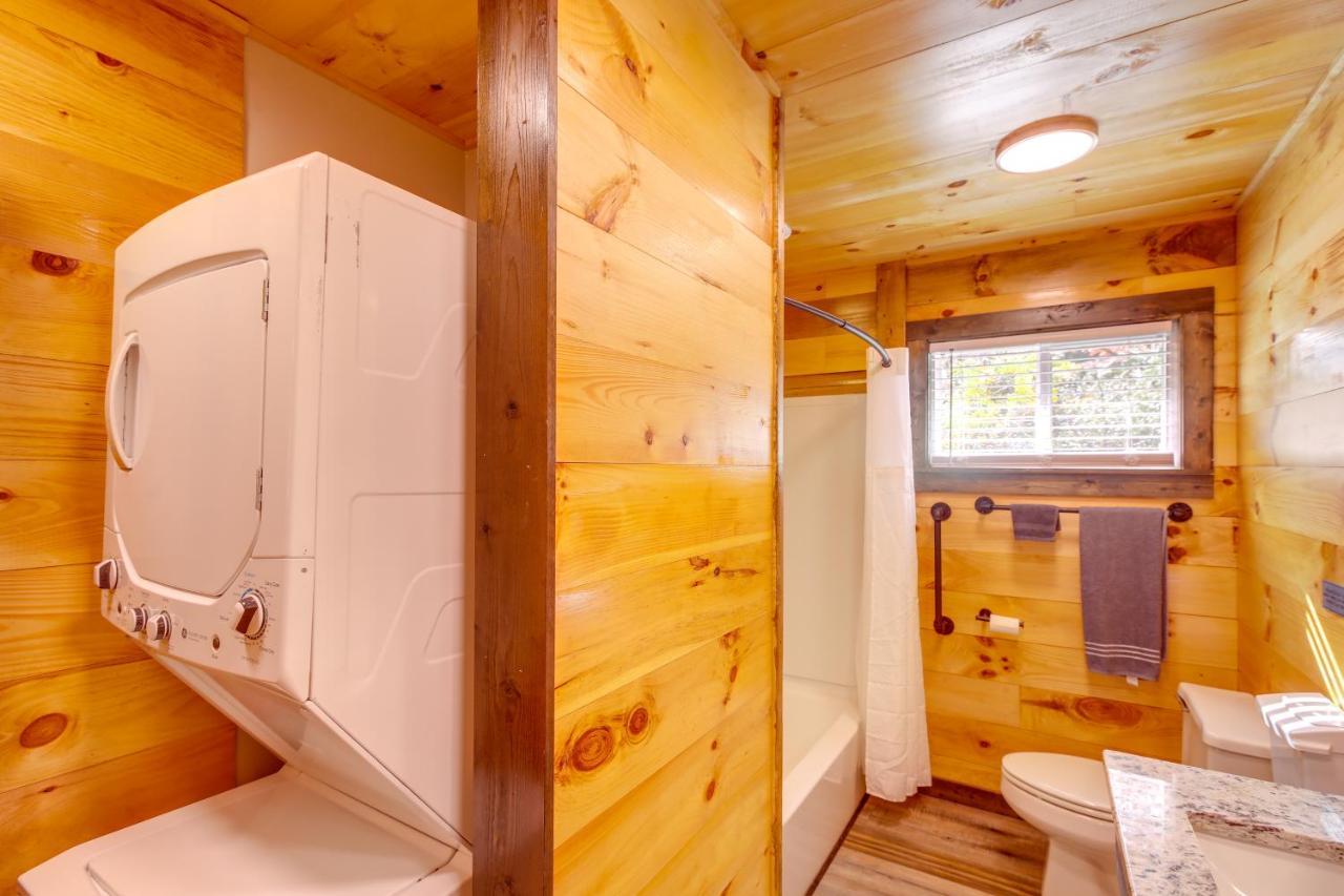Pet-Friendly Chattanooga Cabin With Hot Tub And Kayaks Екстериор снимка
