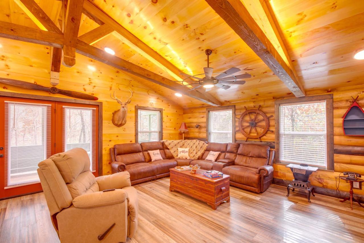 Pet-Friendly Chattanooga Cabin With Hot Tub And Kayaks Екстериор снимка