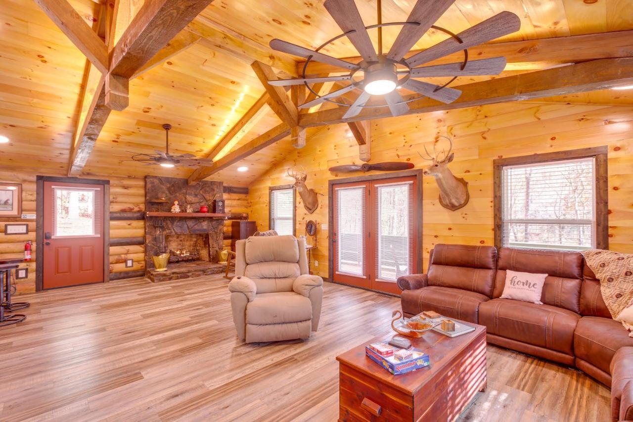 Pet-Friendly Chattanooga Cabin With Hot Tub And Kayaks Екстериор снимка