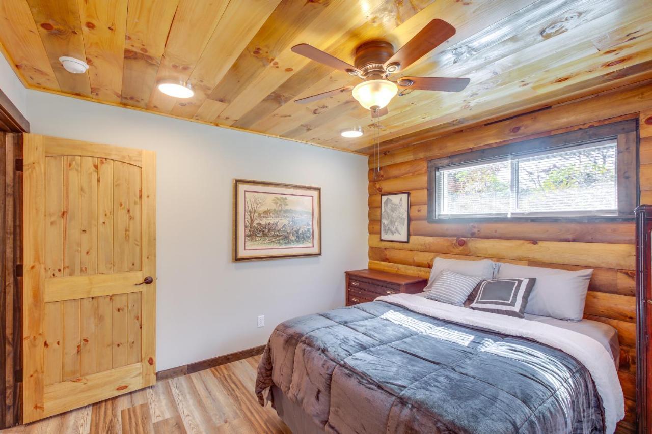 Pet-Friendly Chattanooga Cabin With Hot Tub And Kayaks Екстериор снимка